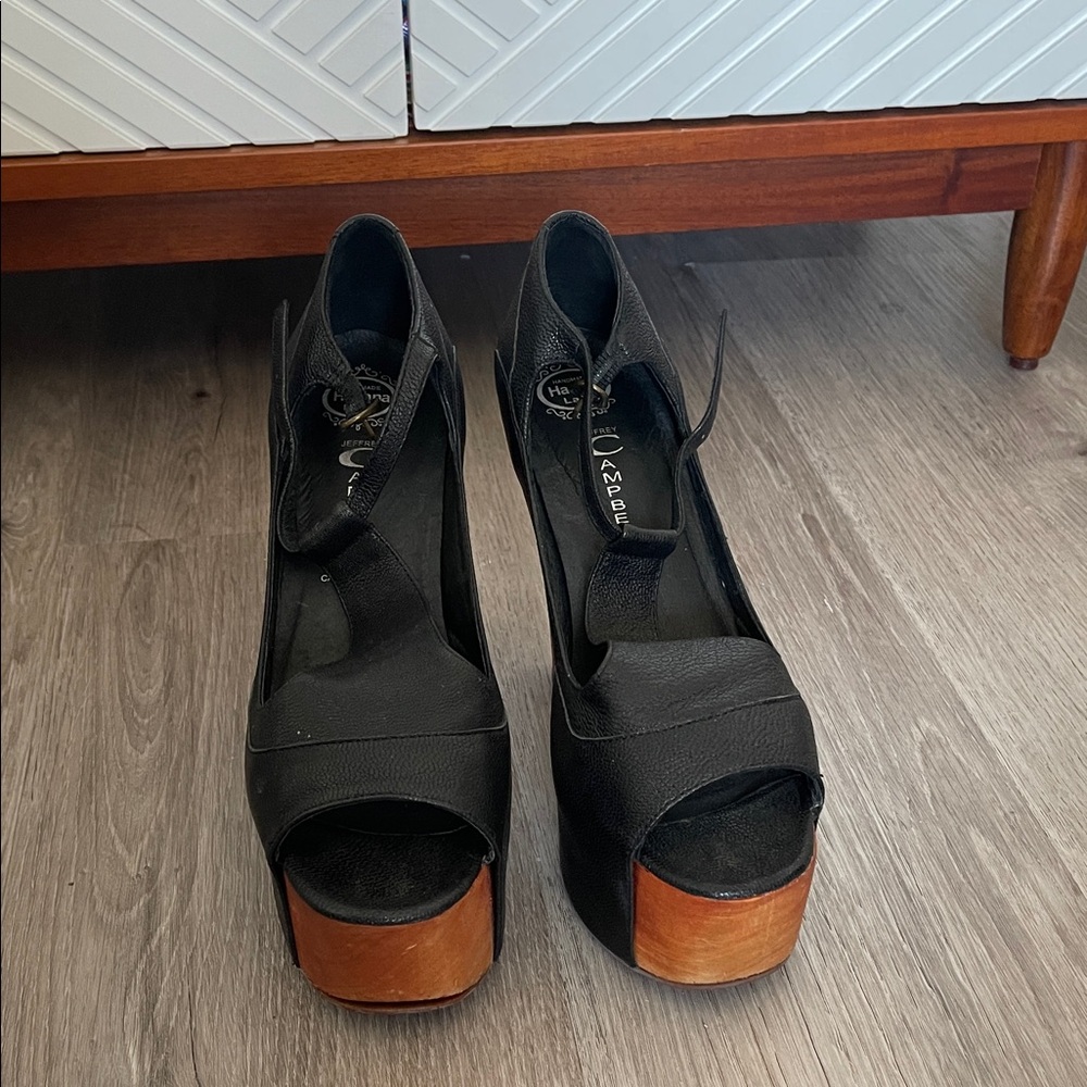 Jeffrey Campbell Black Platform heels Size 7